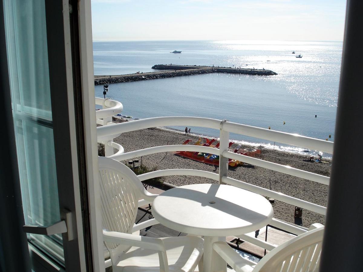 Hotel Villa De Laredo Fuengirola Bagian luar foto