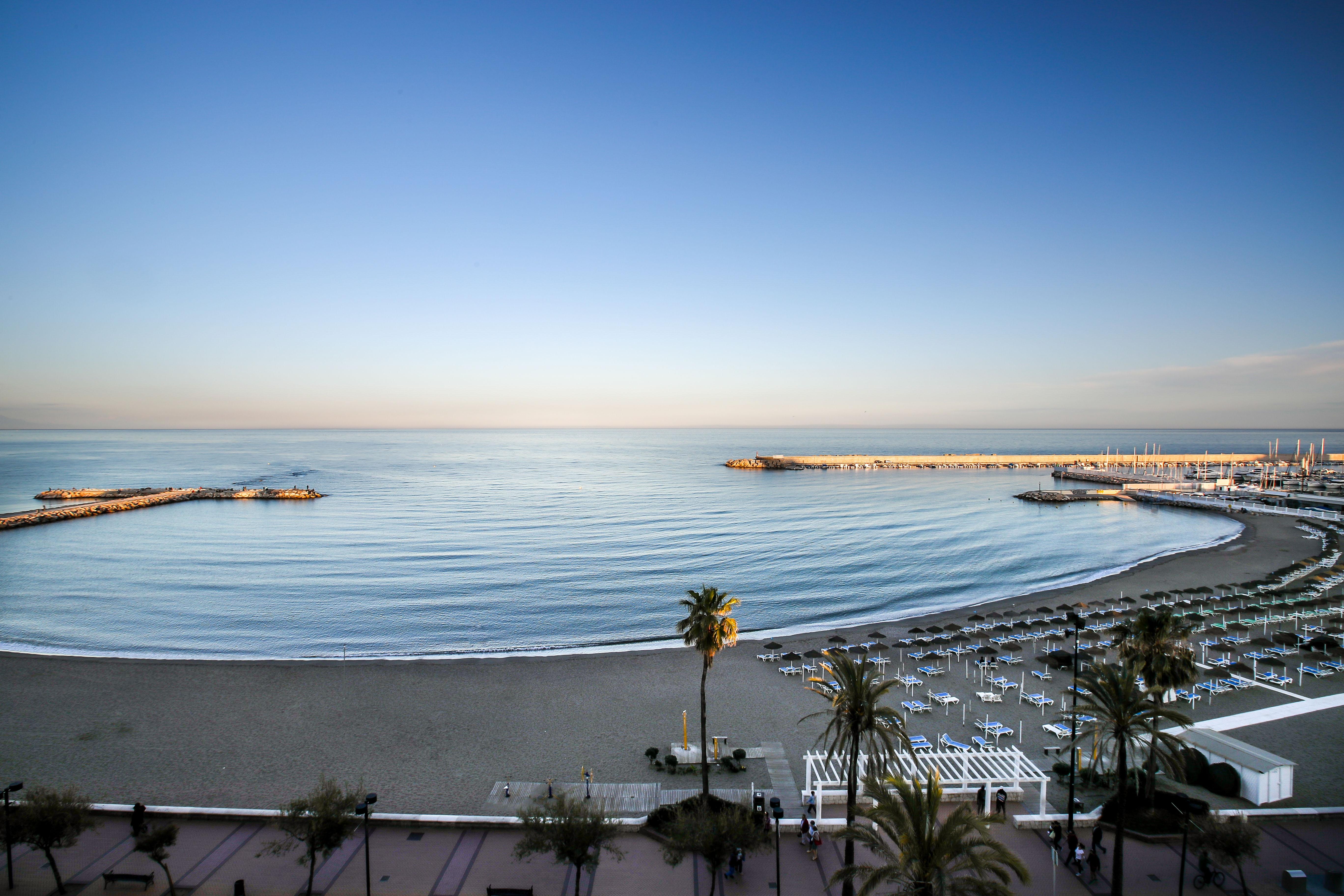 Hotel Villa De Laredo Fuengirola Bagian luar foto