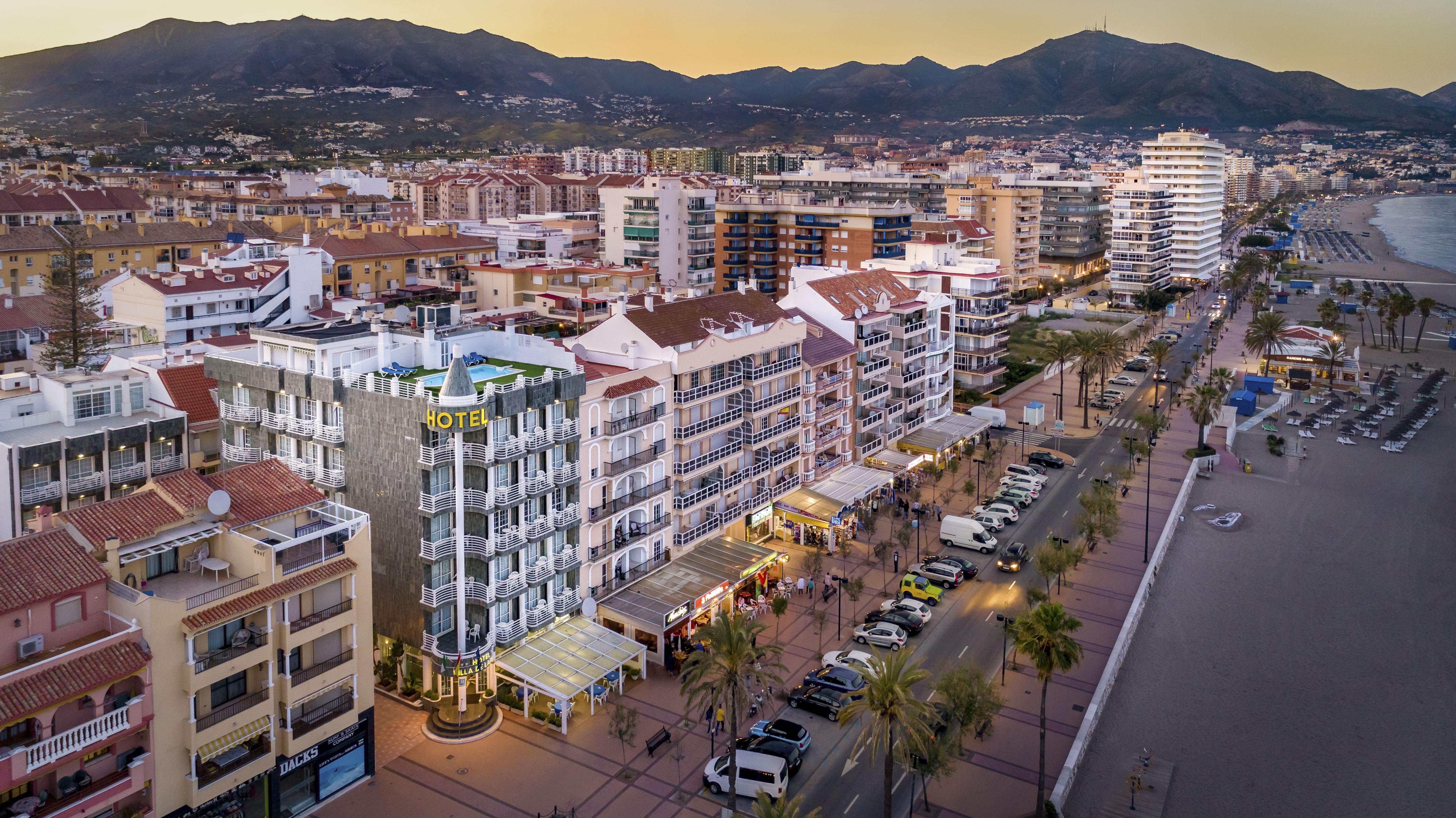 Hotel Villa De Laredo Fuengirola Bagian luar foto