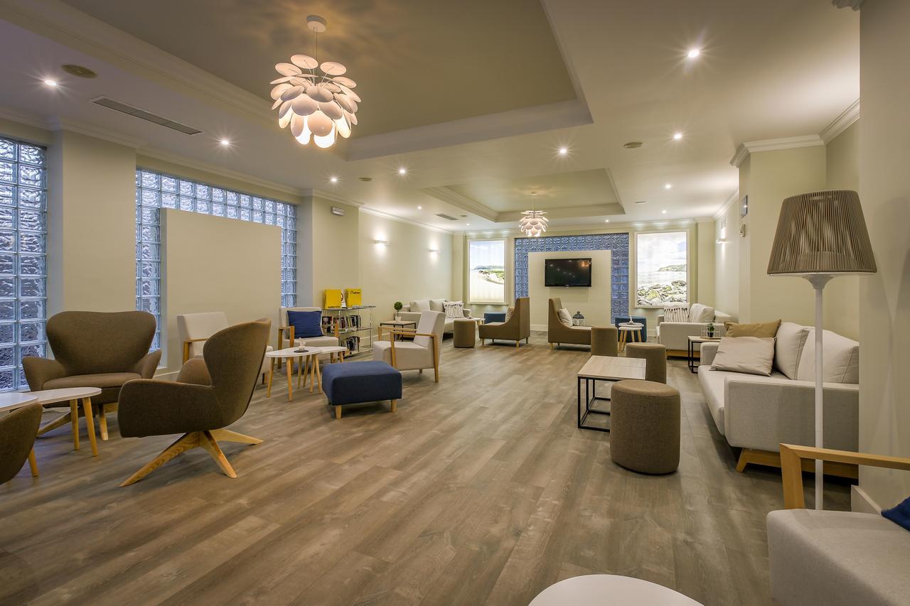 Hotel Villa De Laredo Fuengirola Bagian luar foto
