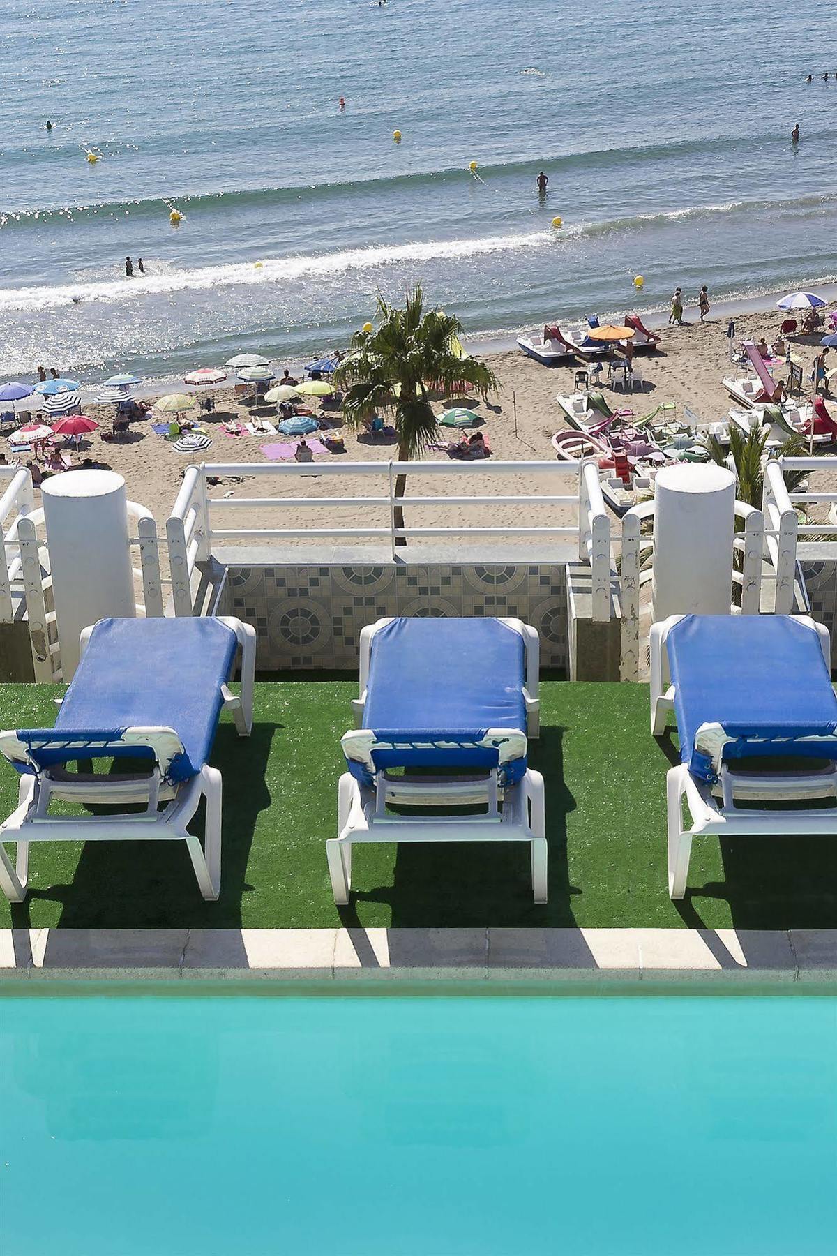 Hotel Villa De Laredo Fuengirola Bagian luar foto