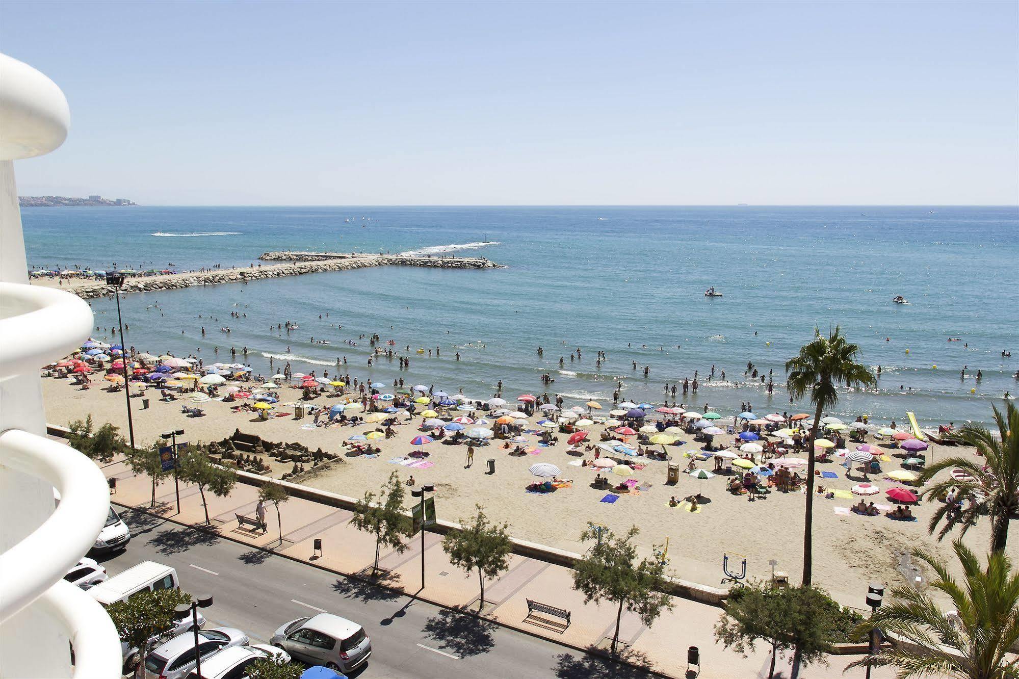Hotel Villa De Laredo Fuengirola Bagian luar foto