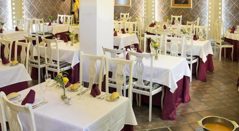 Hotel Villa De Laredo Fuengirola Bagian luar foto