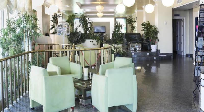 Hotel Villa De Laredo Fuengirola Bagian luar foto